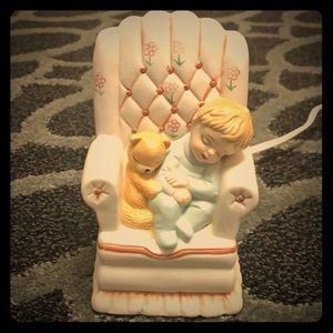 Sweet little bight light